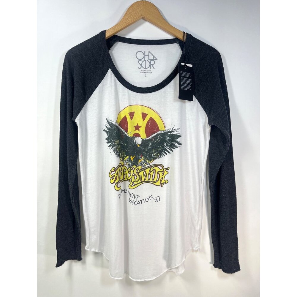 Chaser Women's Black and White Graphic Top